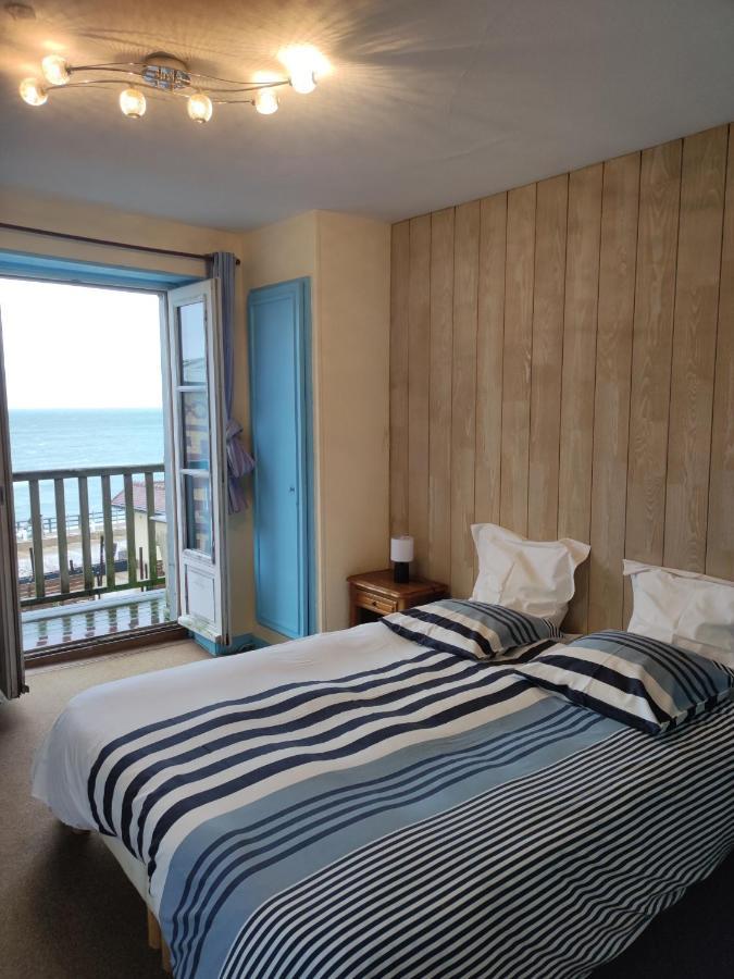 Bed and Breakfast Les Galets Bleus Этрета Экстерьер фото